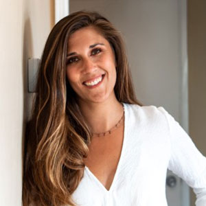 About Instructor Caitlin Parsons